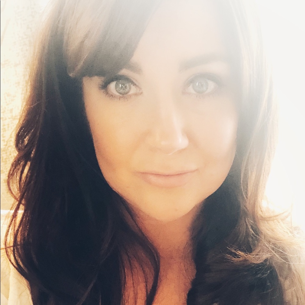 Meet your Posher, Mae Beth
